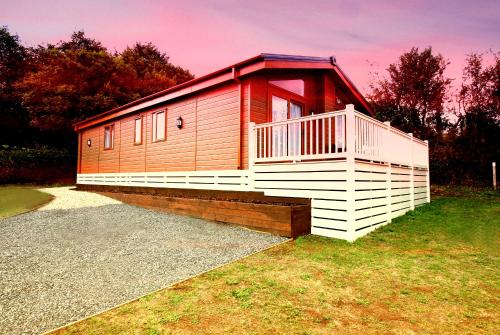 Bucklegrove Holiday Park - Accommodation - Cheddar