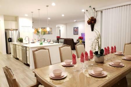 G6001-Disney Vacation home 13BR&10BA in Davenport, USA