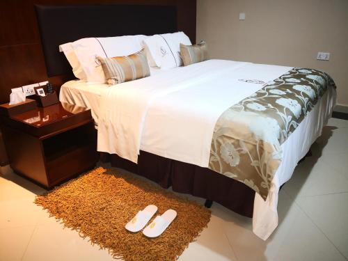 Fredericks Lodge Located in Amakom, Fredericks Lodge is a perfect starting point from which to explore Kumasi. The property offers a high standard of service and amenities to suit the individual needs of all traveler