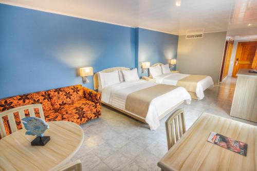 GHL Hotel Sunrise GHL Hotel Sunrise is a popular choice amongst travelers in San Andres Island, whether exploring or just passing through. The hotel offers a wide range of amenities and perks to ensure you have a great