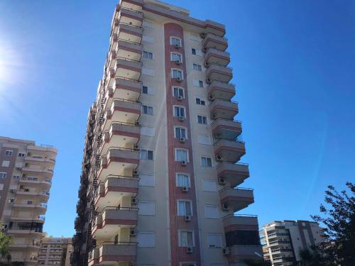  Toros 5 3+1 lux appartment in Mahmutlar