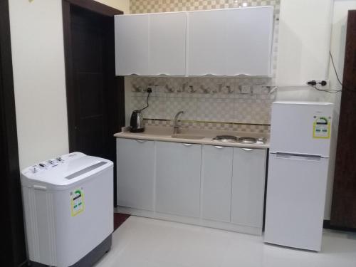 شقق فن روعة الغروب طويق اقتصادي شقق مخدومة, Riyad (foto 4)