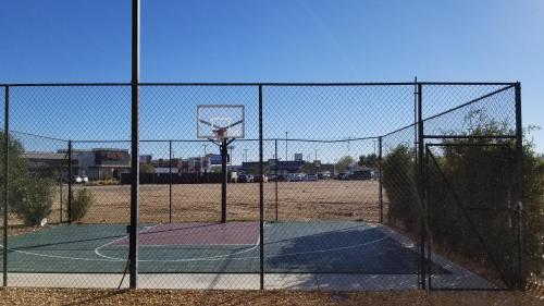 Hawthorn Suites by Wyndham Victorville