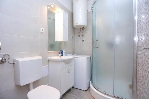 Apartments with WiFi Split - 16079, Split (photo 8)