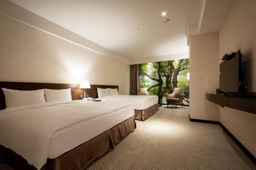 Superior Quadruple Room without Window - Parking Included