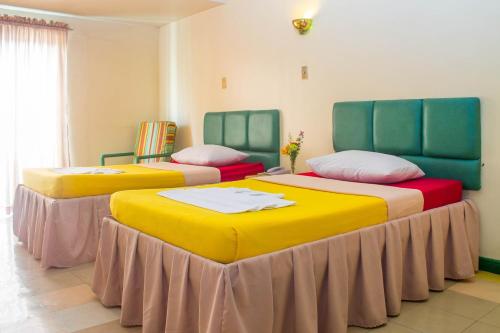 room detail thumbnail 2