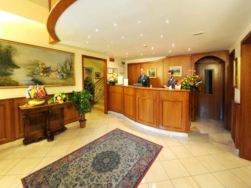 Buono Hotel - image 11