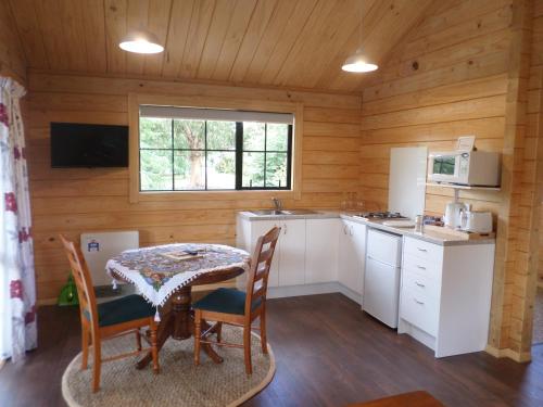 مطبخ, ميرابيل شاليهات (Mirabell Chalets) in الكسندرا