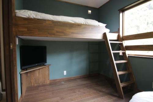 Family Room with Mountain View