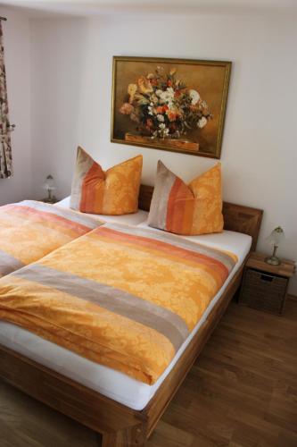 One-Bedroom Apartment image 4