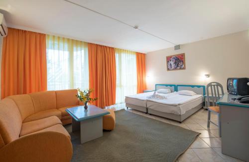 Hotel Iskar - image 13