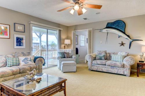 Canal Cottage in Dauphin Island, USA