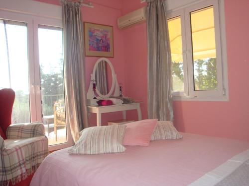  Countryside flat next to airport/Rafina port in Rafina