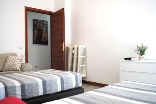 Guestroom, BNBOOK - Galbiati Flat in Lissone