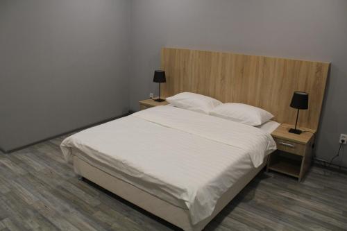 Hotel Inju Hills – Astana, MA