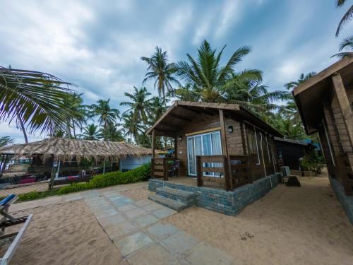 Vista Praia Cottages in Anjuna