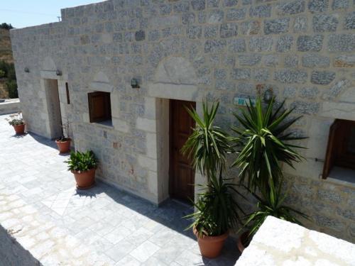 Akroyiali Apartments - image 9