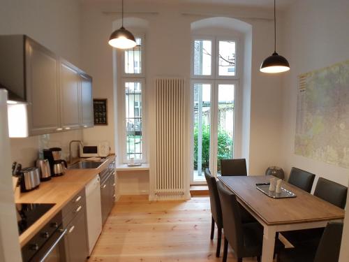 LANG Re by ROCKCHAIR Apartments l SUPERHOST Status l 2 Bedrooms Boxspringbeds in City Center - Cozy Family & Business Flair welcomes you!, Berlín (foto 8)