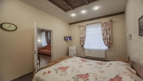 Hotel Leo