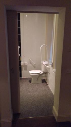 The Crown Hotel - image 12