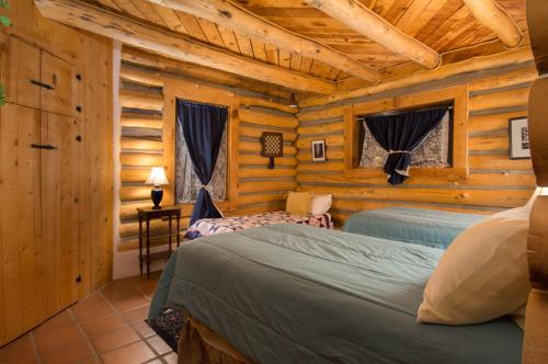 Denton Cabin - image 5