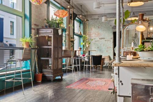 Nordic Host - City Center 2 Bed / 2 Bath - Skippergata - 3 minutes from station - image 2