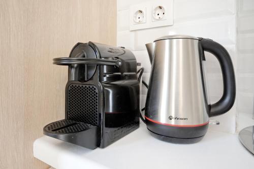 Studio Apartment image 6