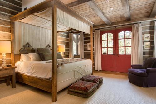 Wilderness Lodge - image 6