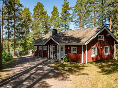 Holiday Home Kivitasku by Interhome - Hirsjärvi