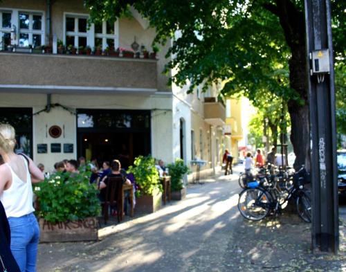 Apartment center Friedrichshain 1.2km von Türrschmidtstraße entfernt