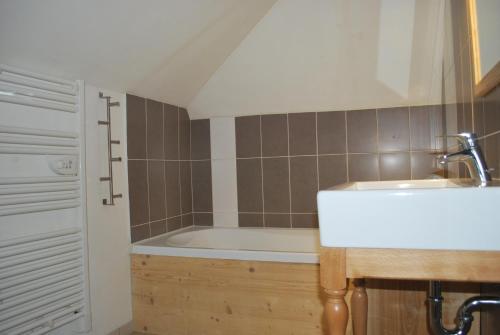 Driepersoonskamer met Uitzicht op de Bergen