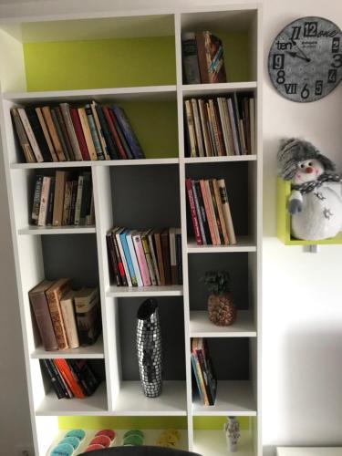 Apartment image 9
