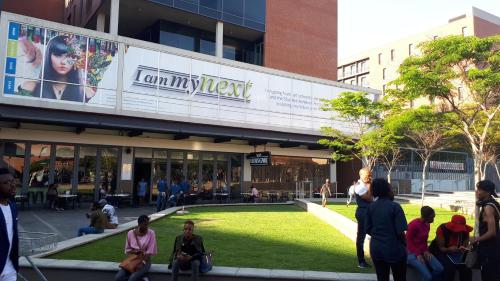 1403: Franklin Luxury Apartments
