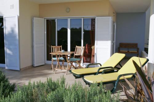Alvor Vila da Praia Pool & Garden View in ตอรัลตา