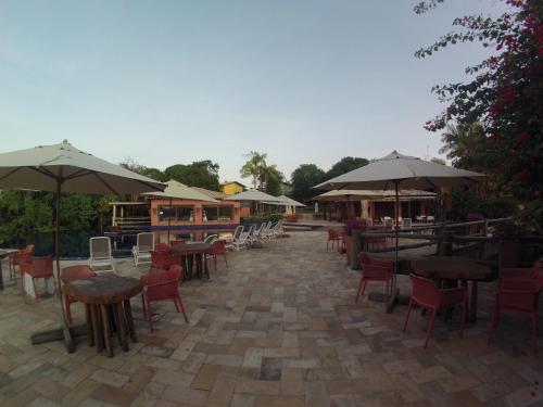 Restaurant, Bangalo no alto da colina no Villas do Pratagy - Maceio in Pescaria