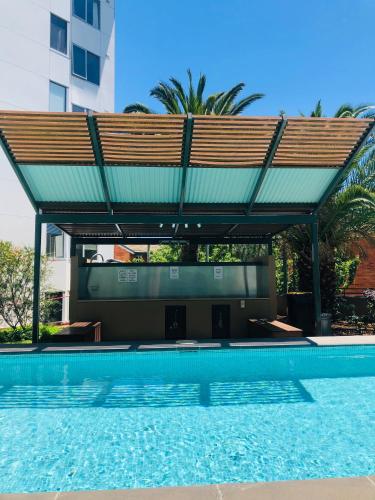 Fasiliteter, Staying Places - The Avenue in Turner