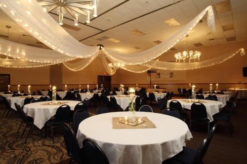 Barkers Island Inn Resort - Duluth, MN