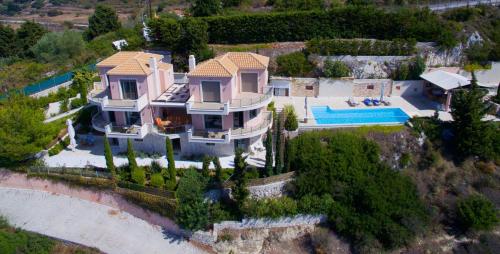  Elli´s Luxury Houses Petani Beach in Vovikes