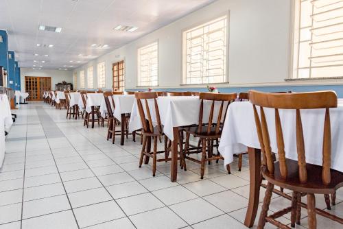 ห้องอาหาร, Eventos & Hospedagem Sagrada Familia in อิปิรังกา