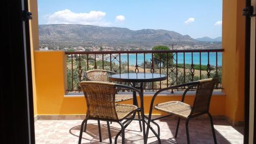 Savvas Apartments in Karavostasi (Xili)