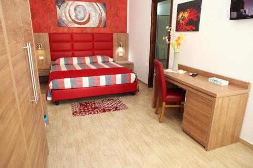 Superior Quadruple Room image 10