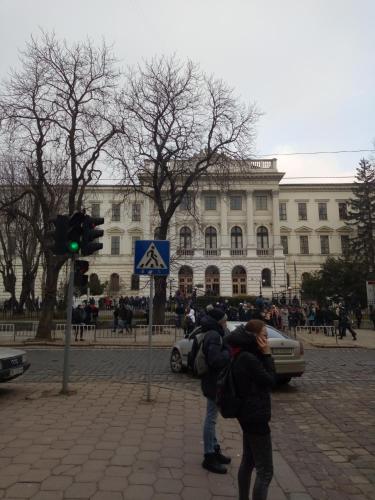 apartments Stepan Bandery Street 37-2 lviv - image 5