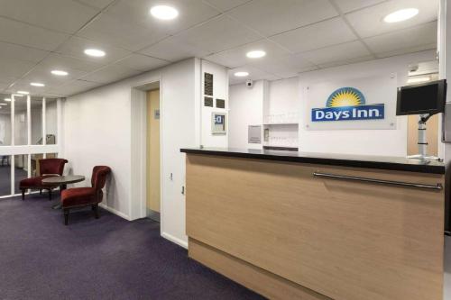 Days Inn Bridgend Cardiff - image 4