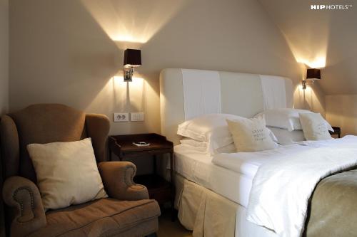 Deluxe Double or Twin Room image 1