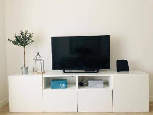 Moderno apartamento, central e confortavel