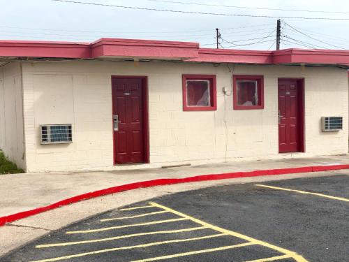 Economy Inn – Corpus Christi, TX