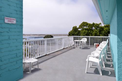 Bay View Inn - Morro Bay - image 3