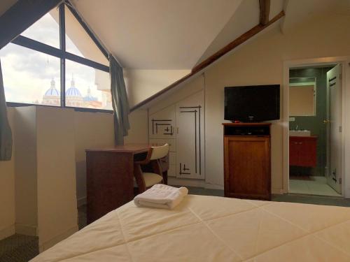 hotel photo