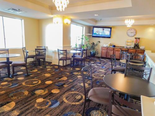 데이즈 인 & 스위트 바이 윈덤 포카혼타스 - 식음료(F&B)