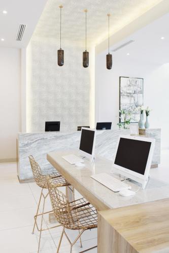 金叶酒店及套房 